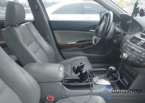 2011 Honda Accord 2.4 Ex-L from USA, damaged, VIN 1HGCP2F82BA039205